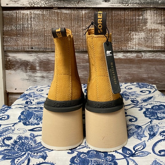 🖤NWT🖤 Sorel Hi-Line Heel Chelsea Boot - Picture 5 of 9